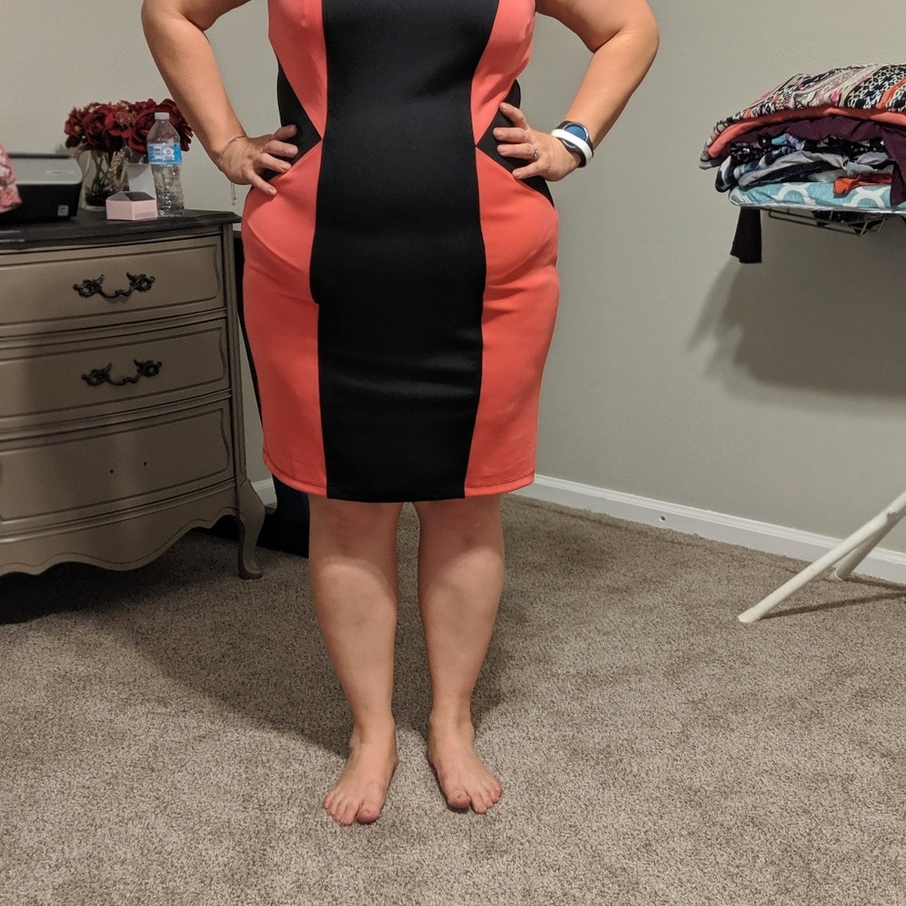 Bodycon - Picture 2 of 4
